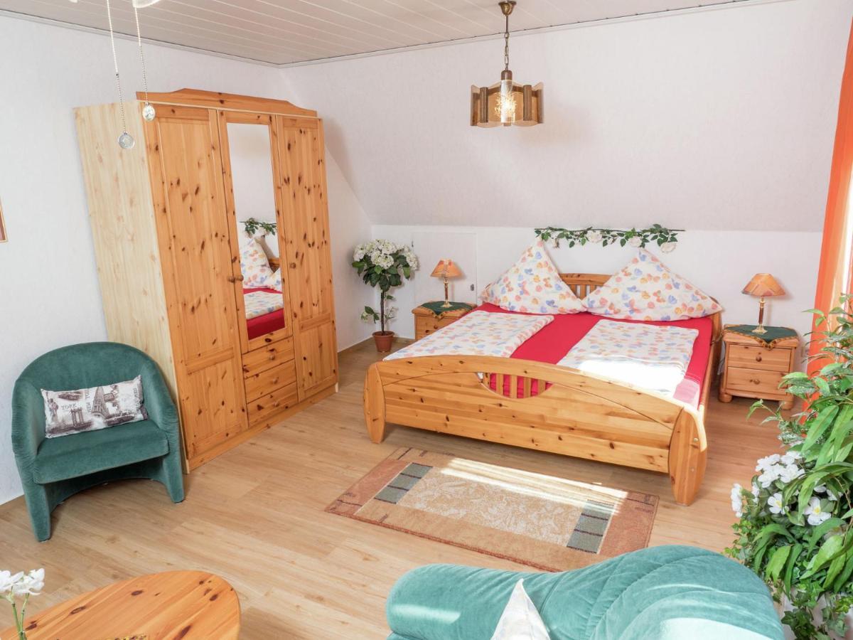 Cheerful Apartment Near City Centre Of Haslach Haslach im Kinzigtal Eksteriør bilde